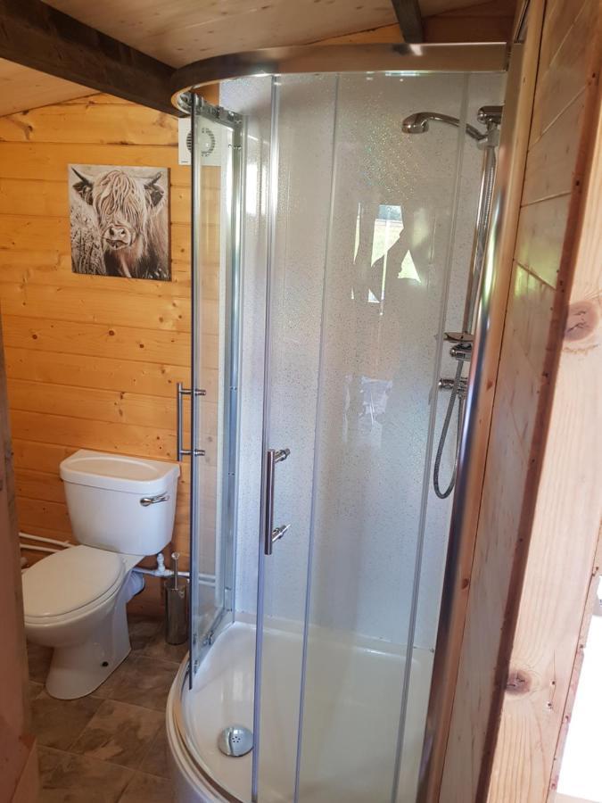 Country Bumpkin - Romantic Couples Stay In Oakhill Cabin エクステリア 写真
